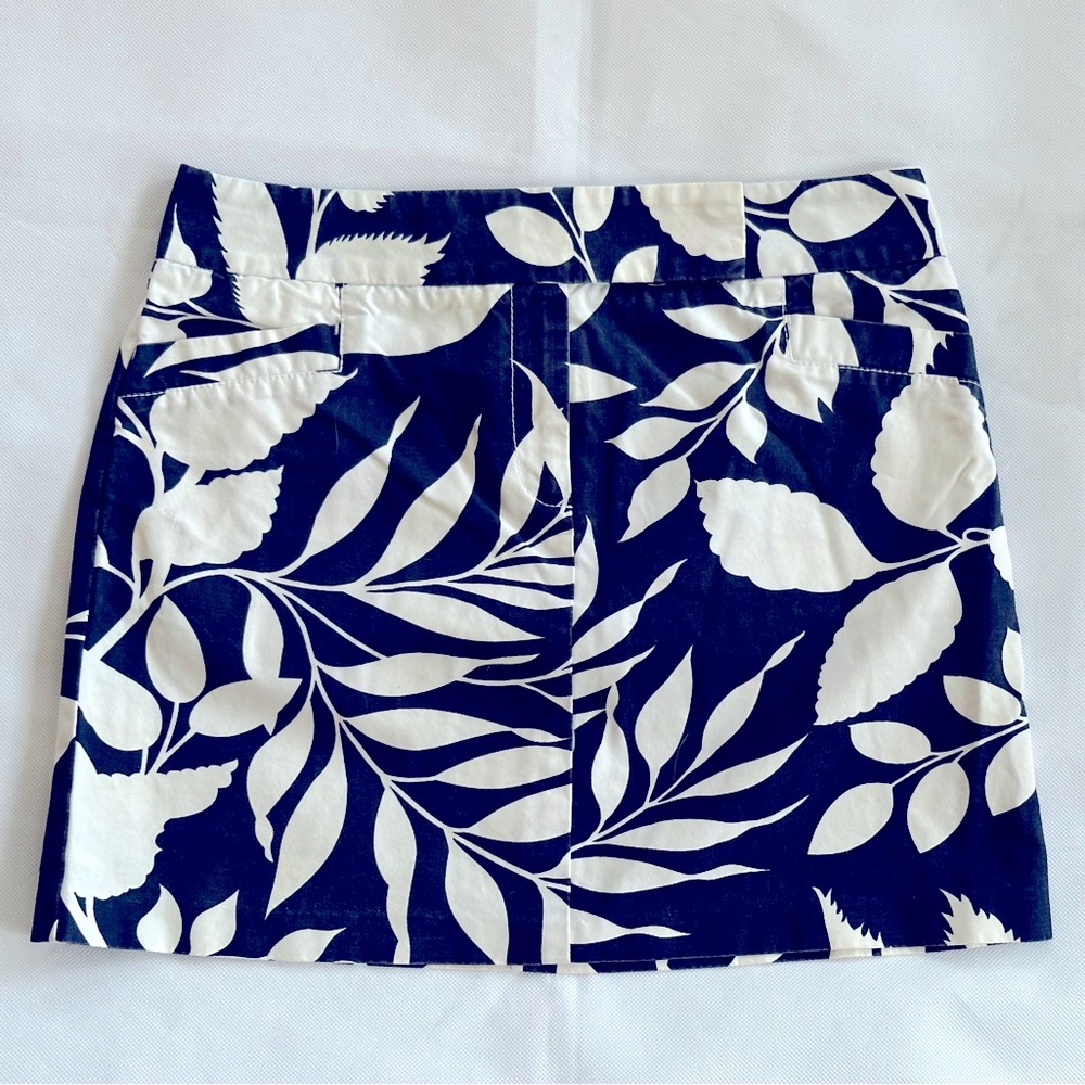 Tommy Hilfiger Size 8 Classic Navy Summer Skirt